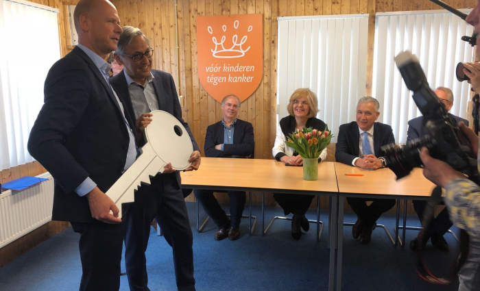1. Sleuteloverdracht.JPG