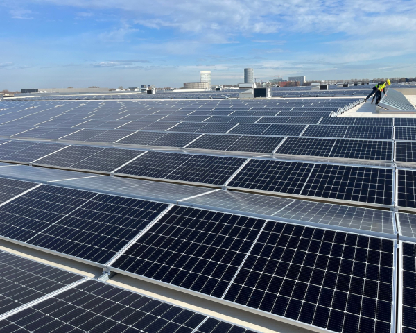 Hello world solardak maart 2023.jpg