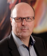 Henri van der Kamp_200.jpg